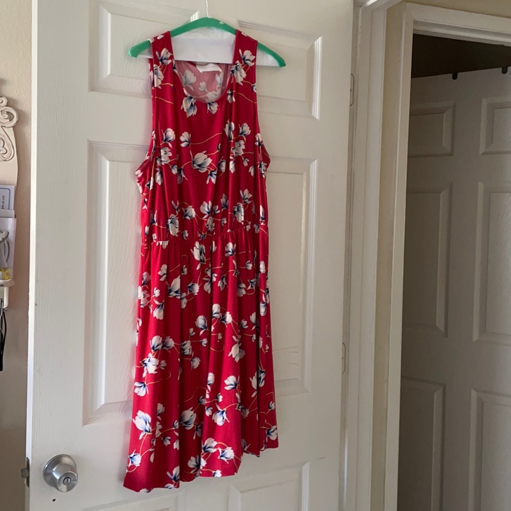 Sleeveless dress